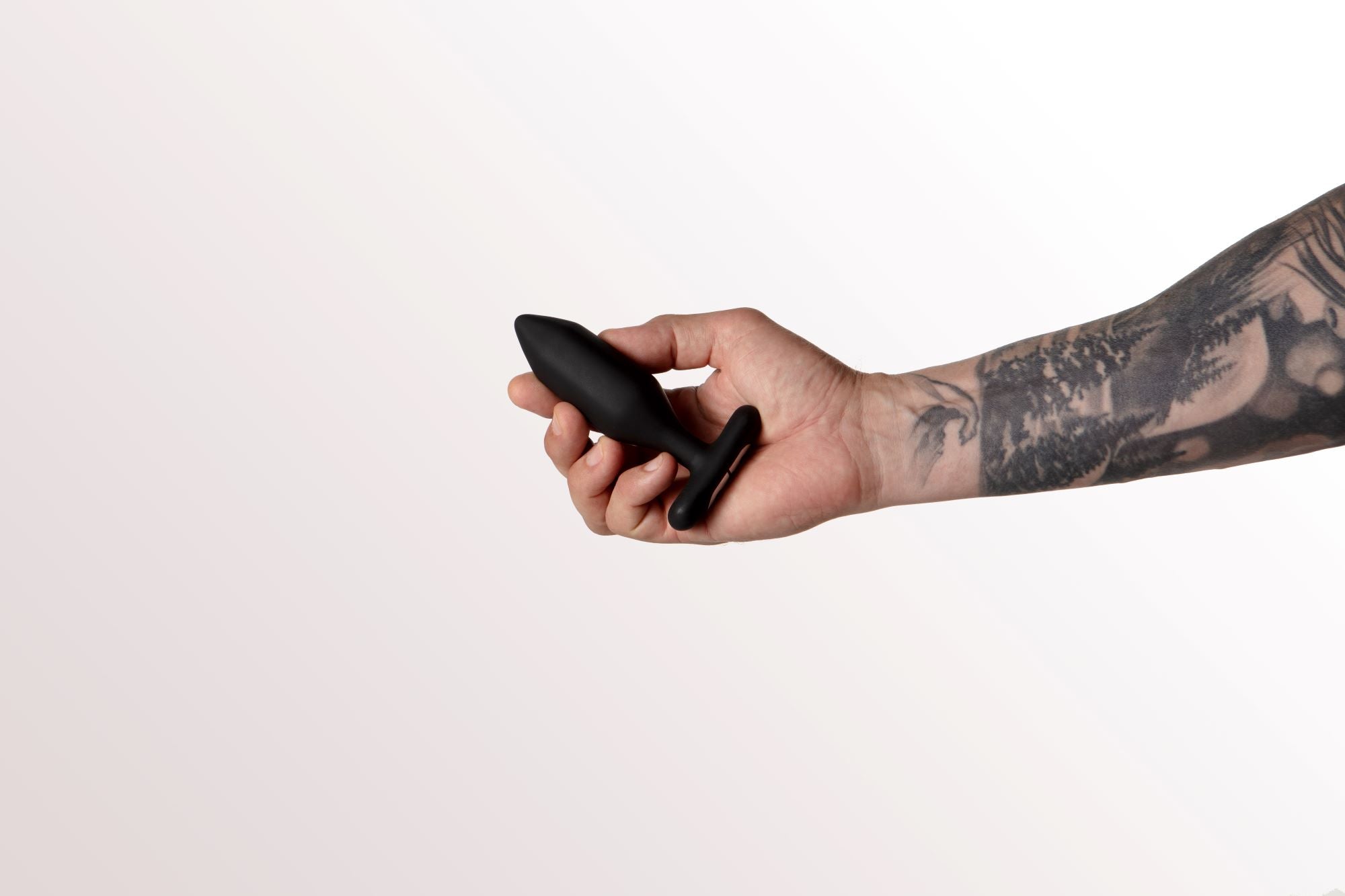 Onyx Vibrating Butt Plug - Advanced